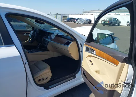 2015 Hyundai Genesis 5.0 from USA, damaged, VIN KMHGN4JF5FU021451